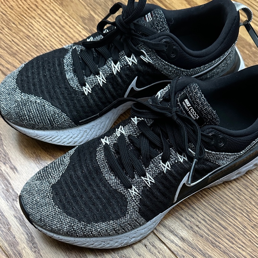 Nike React Infinity Run Flyknit-Black and Gray Women's Sneakers